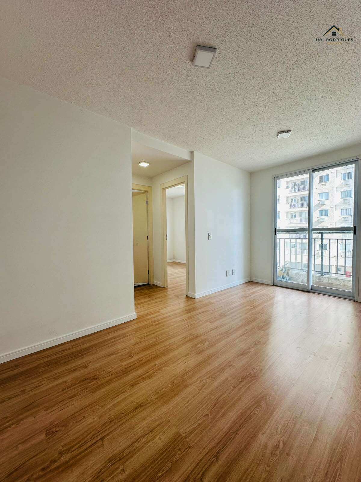 Apartamento à venda, no Condomínio Dez em Nova Iguaçu, Rancho Novo, com 2 quartos, 53m² - Iuri Rodrigues Imóveis