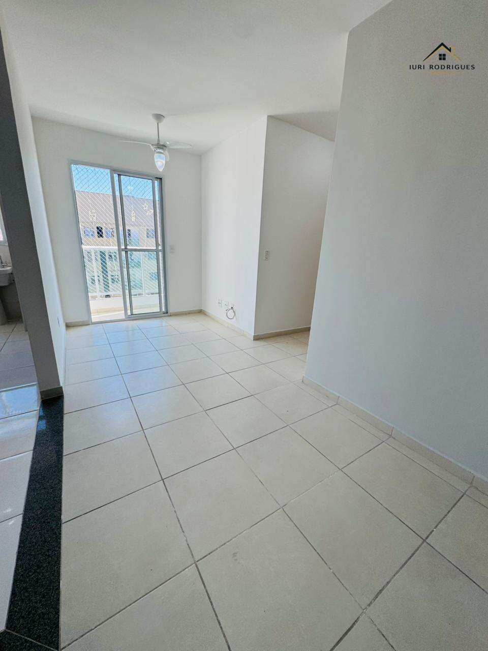 Apartamento para alugar, no Condomínio Itália, com 2 quartos - Iuri Rodrigues Imóveis