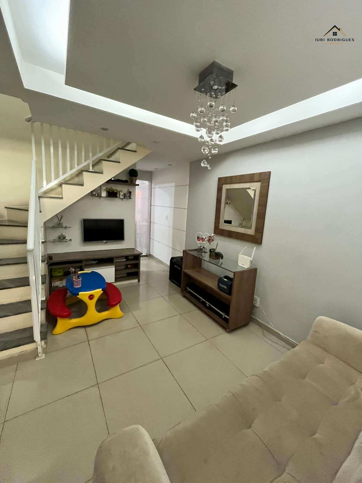 Casa à venda em Nova Iguaçu, Chacrinha, com 2 quartos, 62m² - Iuri Rodrigues Imóveis
