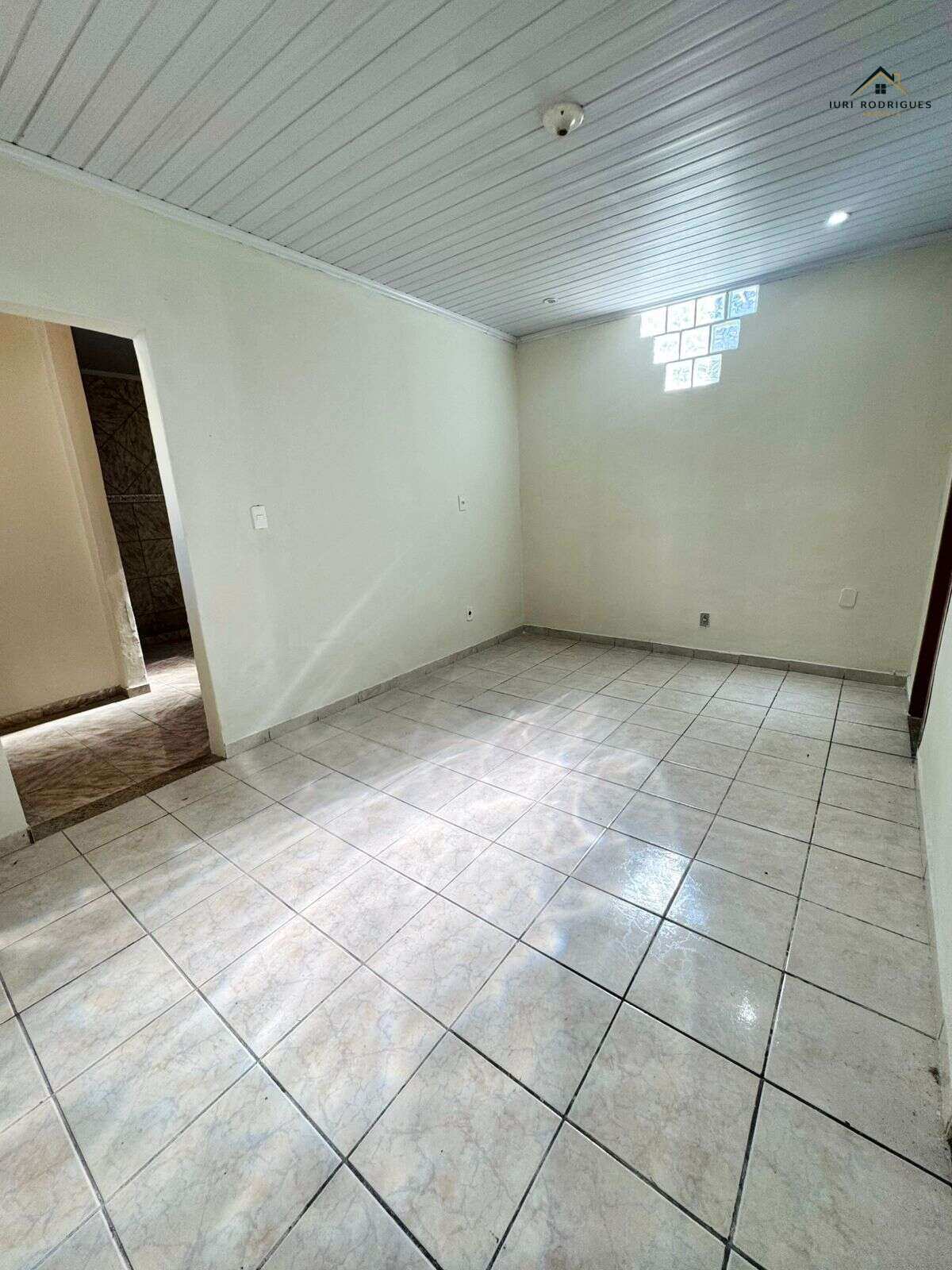 Casa para alugar em Nova Iguaçu, Posse, com 2 quartos - Iuri Rodrigues Imóveis