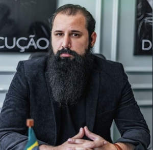 Corretor - Iuri Rodrigues